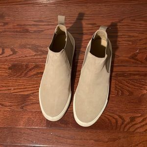 Brand New Zara Men’s High Top Slip On Sneaker in Taupe